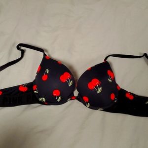 VS PINK Wear Everywhere Push-up bra 32A black with cherries